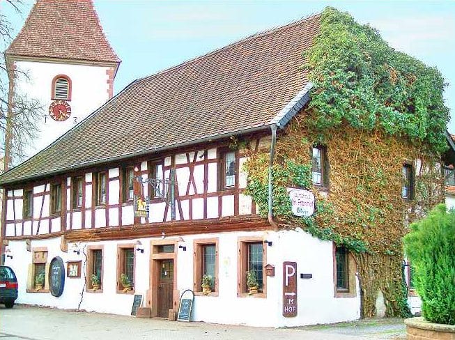 Ausflugsgaststätte, Restaurant "Im Fronhof" in Queichhambach - Annweiler
