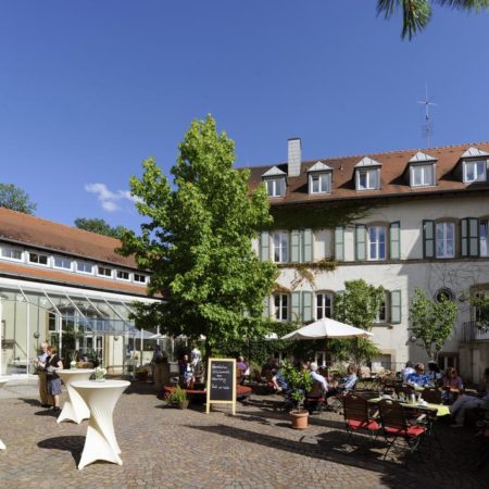 Stiftsgut Keysermühle mit Slowfood-Restaurant Freiraum ind Klingenmünster