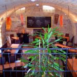 Gewölbekeller im Weinlokal, Restaurant Das Barrique-Gewölbe in Sankt Martin in der Pfalz