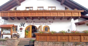 Hotel "Hauensteiner Hof", Café-Restaurant "Dorfstübel"