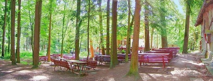 Wanderheim des Pfälzerwald-Vereins "Hüttenbrunnen" in Edenkoben in der Pfalz