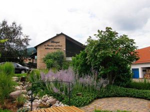 Weingut, Weinhotel, Gaststätte Fleischbein & Kienle "Schlossbergstübchen" in Burrweiler in der Pfalz