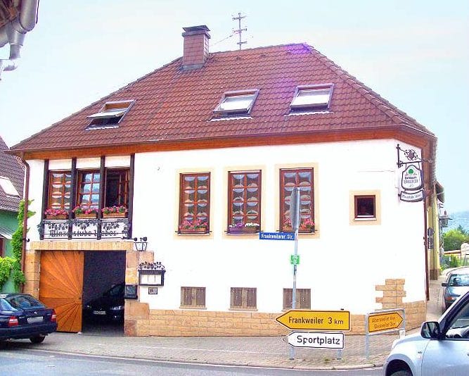 Winzerstube "Weinstube Übel" in Böchingen in der Pfalz