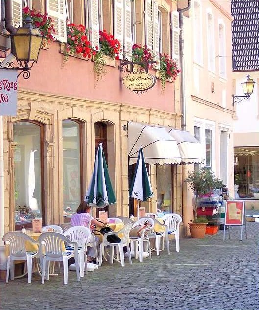 Café, Konditorei "Bassler" in Neustadt in der Pfalz