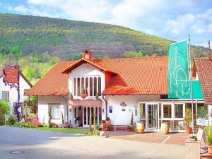"Wiedemann's Restaurant" im "Wiedemann's Weinhotel" mit Wellness-Oase in Sankt Martin in der Pfalz