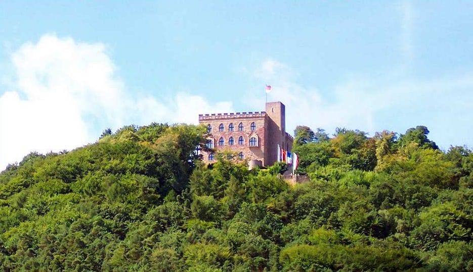 Das "Hambacher Schloss" in Neustadt - Hambach