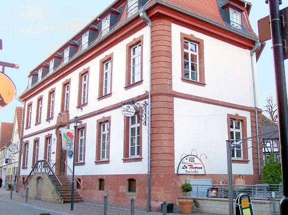 Italienisches Restaurant, Pizzeria "La Taverna - Ratskeller" in Kandel in der Pfalz