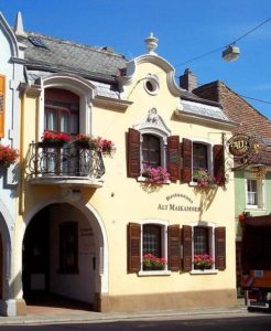 Restaurant, Gutsausschank "Alt Maikammer" in Maikammer in der Pfalz