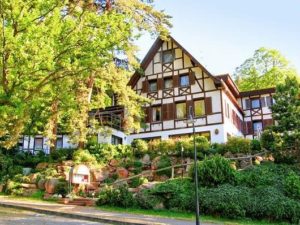 Hotel***, Restaurant "Waldhaus Wilhelm" in Maikammer in der Pfalz