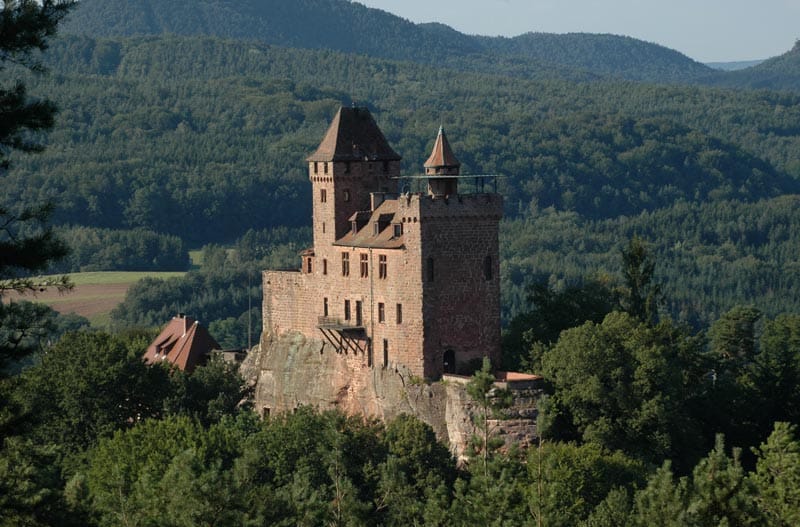 "Burg Berwartstein" bei Erlenbach in der Pfalz. Gastronomie & Übernachten