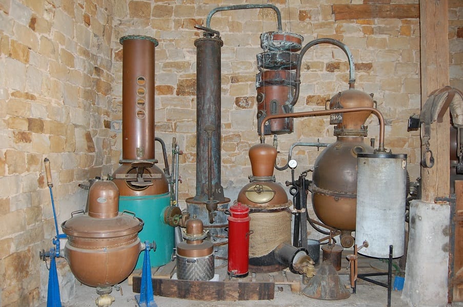 "Brennerei - Museum" Destillerie Rheinwald mit Gästezimmern in Meckenheim