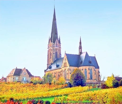 Die Sankt Ludwigskirche in Edenkoben in der Pfalz