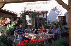 Weingut, Weinstube, Ferienwohnungen Eichenhof in Kapellen-Drusweiler