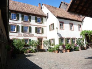 Weingut, Hofladen und Getreidemühle "Augspurger Stadtmühle"