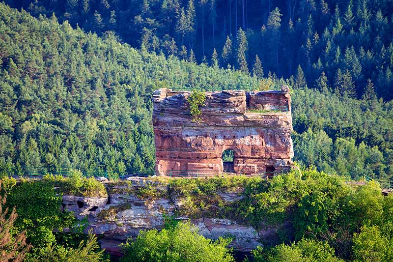 Burg Drachenfels bei Dahn