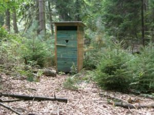 Klohäuschen im Pfälzerwald