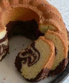 Marmorkuchen mit Eierlikör