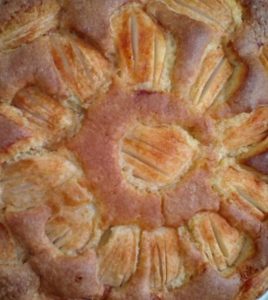 Fertig gebacken, nur noch mit Puderzucker bestreuen