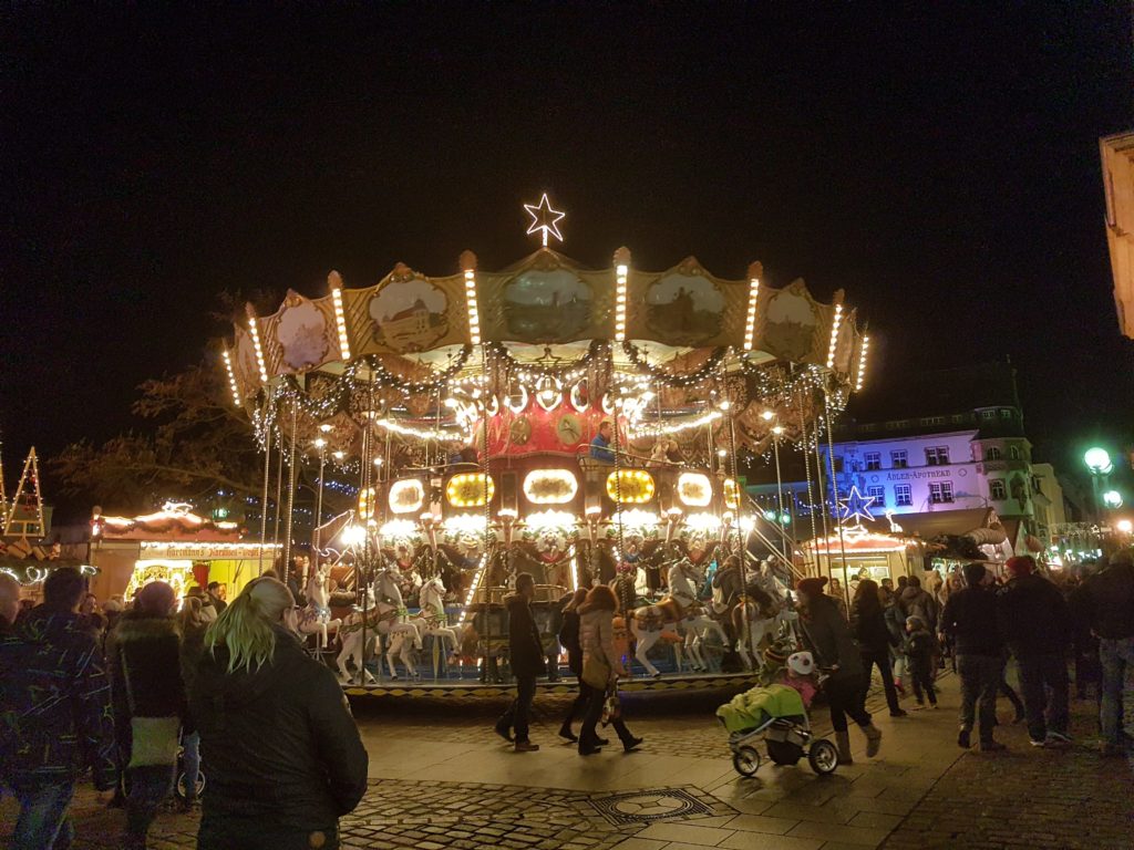 Weihnachtsmarkt Landau in der Pfalz - Karussell