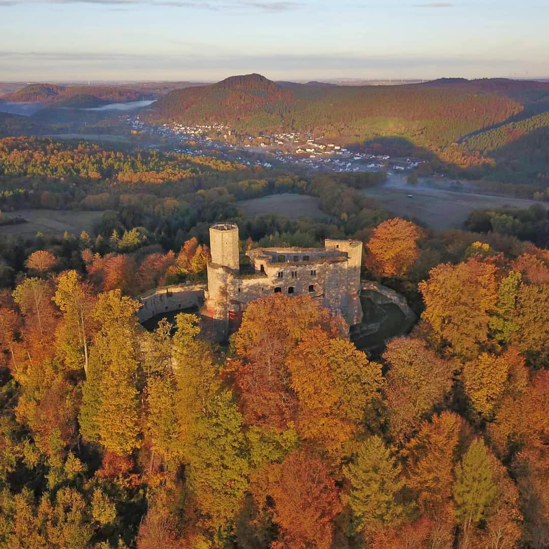 Burgruine GrÃ¤fenstein bei Merzalben | www.pfalz-info.com