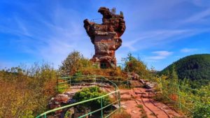 Ehemalige Felsenburg Drachenfels bei Busenberg in der Pfalz