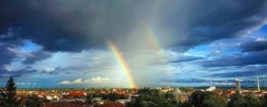 Doppelter Regenbogen über Landau in der Pfalz