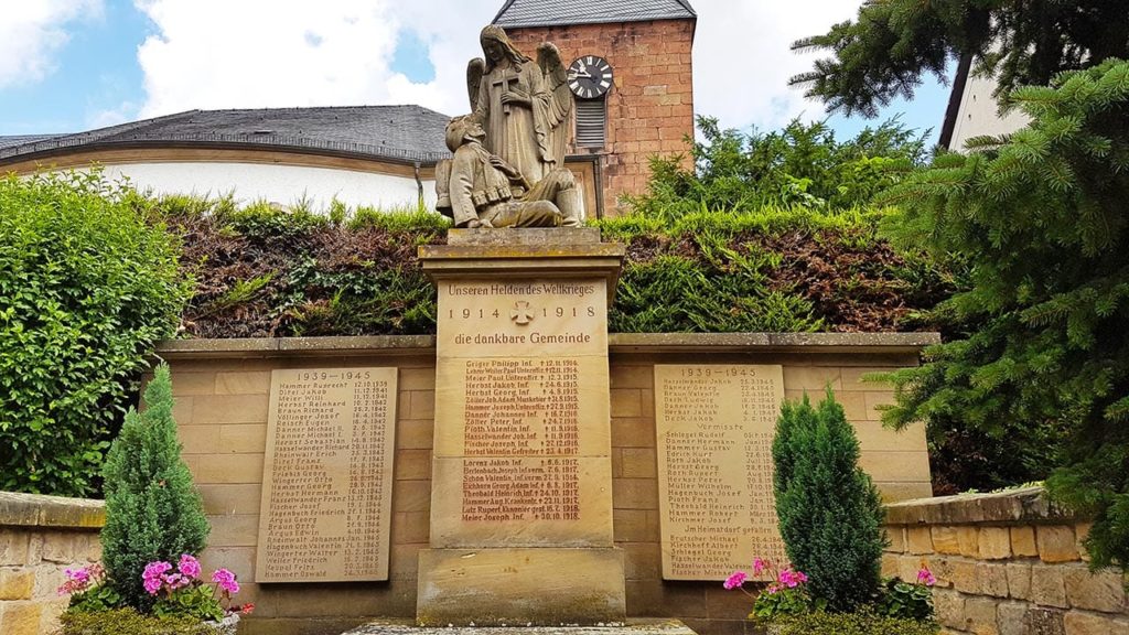 Kriegerdenkmal 1914/18 in Roschbach