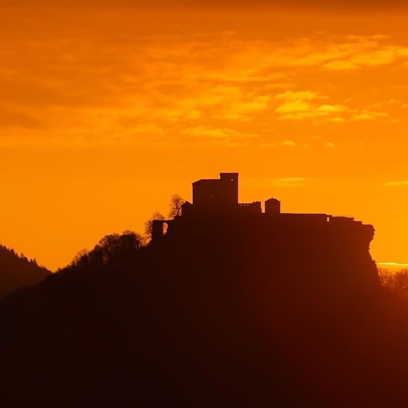 Burg Trifels vom Wachtfels bei Wernersberg aus