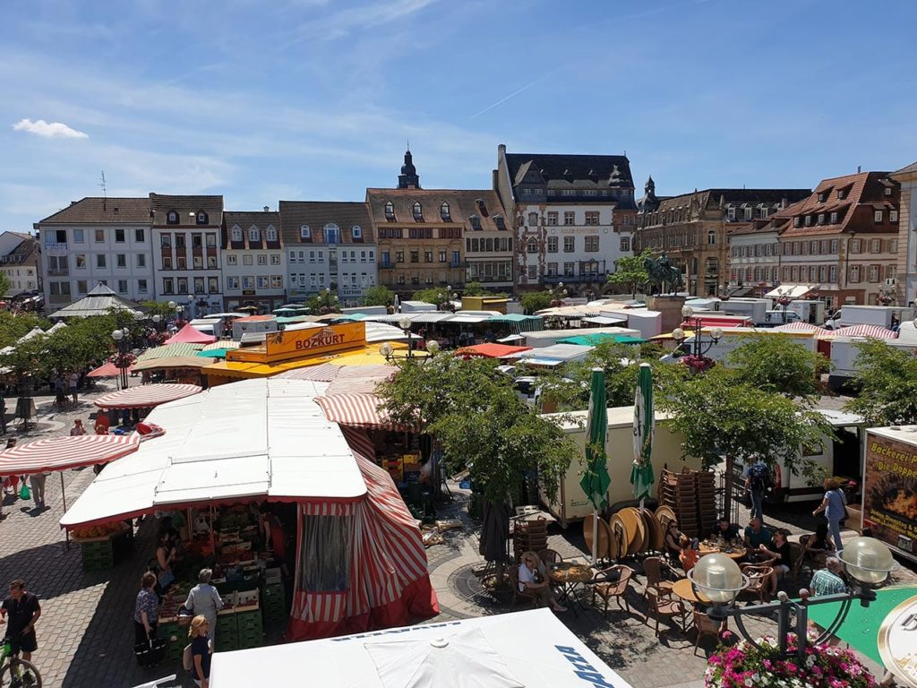 Wochenmarkt in Landau in der Pfalz