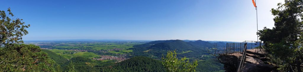 Panoramablick vom Orensfels bei Frankweiler im Pfälzerwald