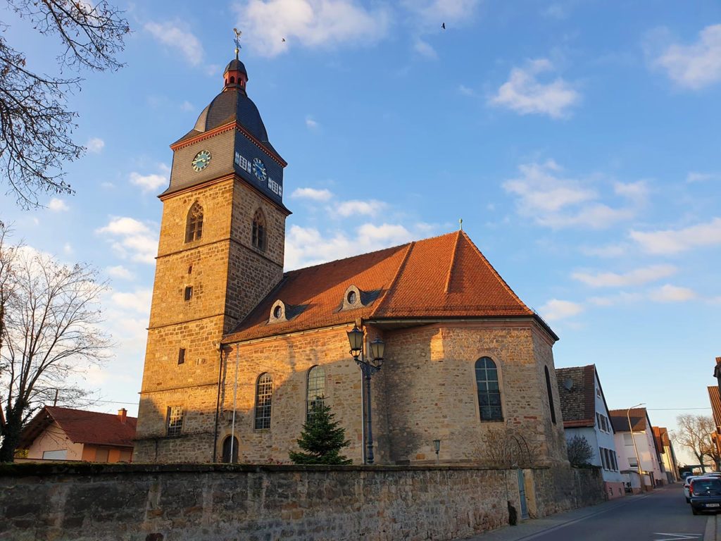 Evangelische Apostelkirche in Lustadt in der Pfalz