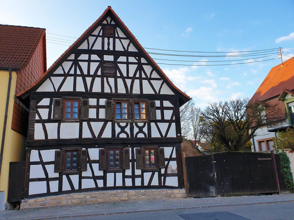 Fachwerkhaus in Zeiskam in der Pfalz