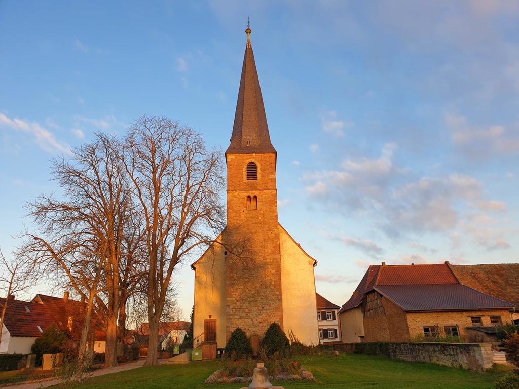 Die protestantische Kirche in Gommersheim in der Pfalz