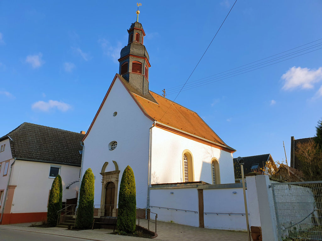 Die protestantische Kirche in Oberhochstadt in der Pfalz