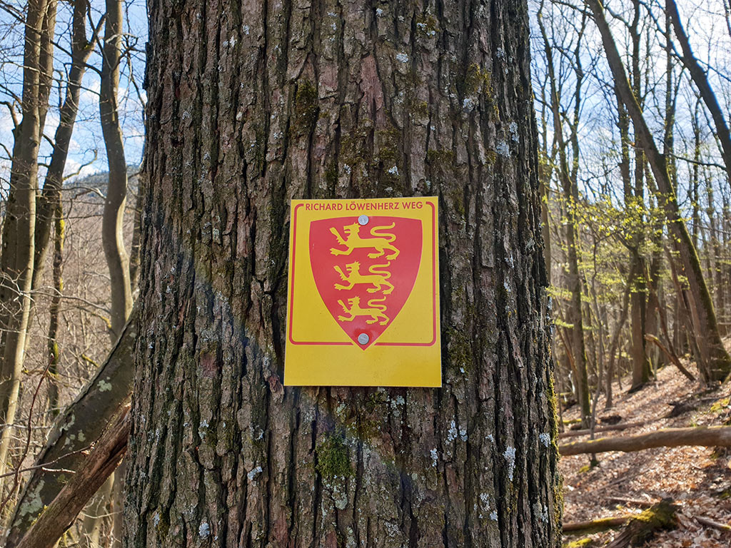 Wegweiser Richard-Löwenherz-Weg - Annweiler am Trifels im Pfälzerwald