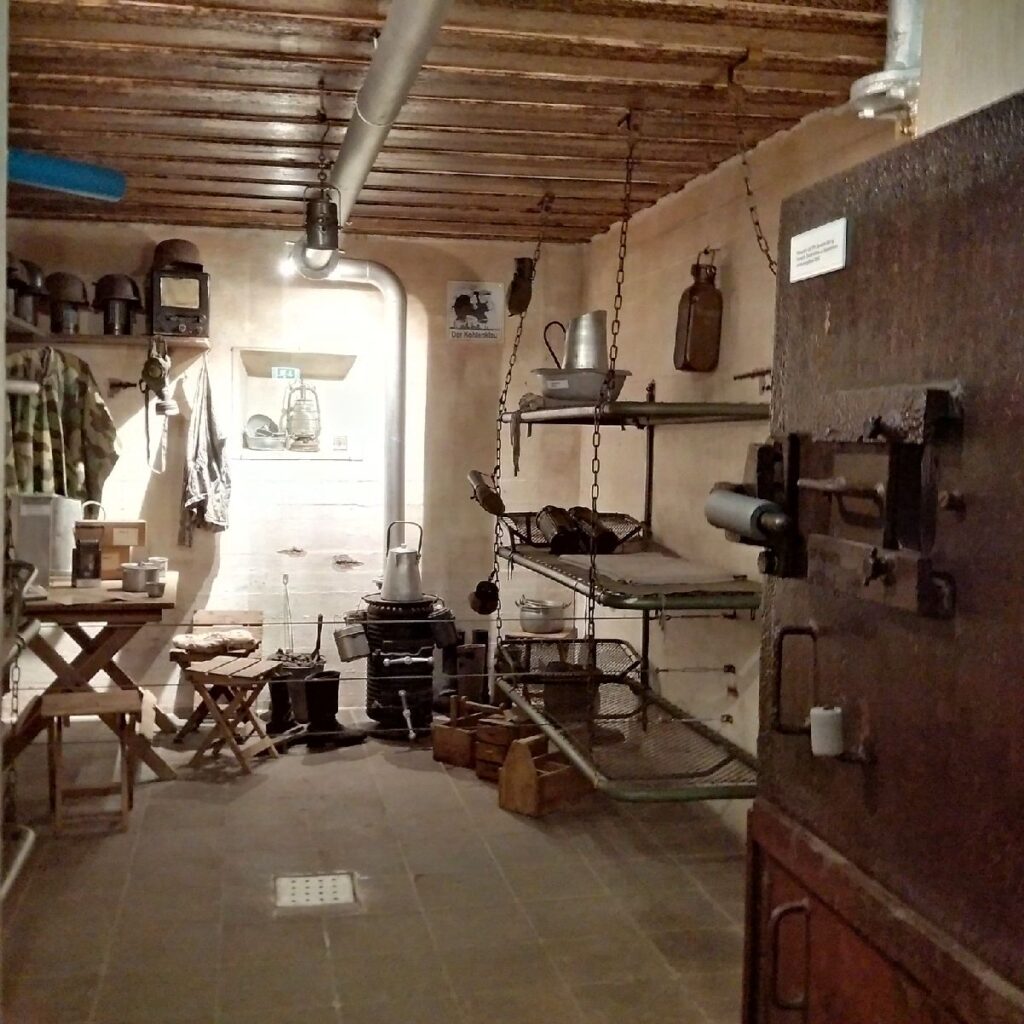 Mannschaftsraum im Westmallmuseum in Bad Bergzabern