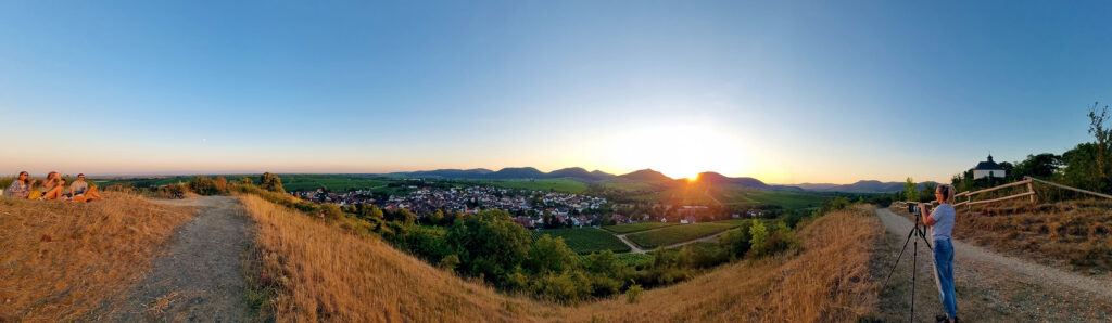 Panorama Kleine Kalmit bei Ilbesheim an der Südlichen Weinstraße in der Südpfalz