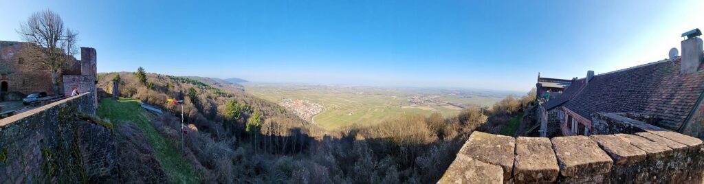 Panorama Madenburg in Eschbach in der Südpfalz - S. Weber