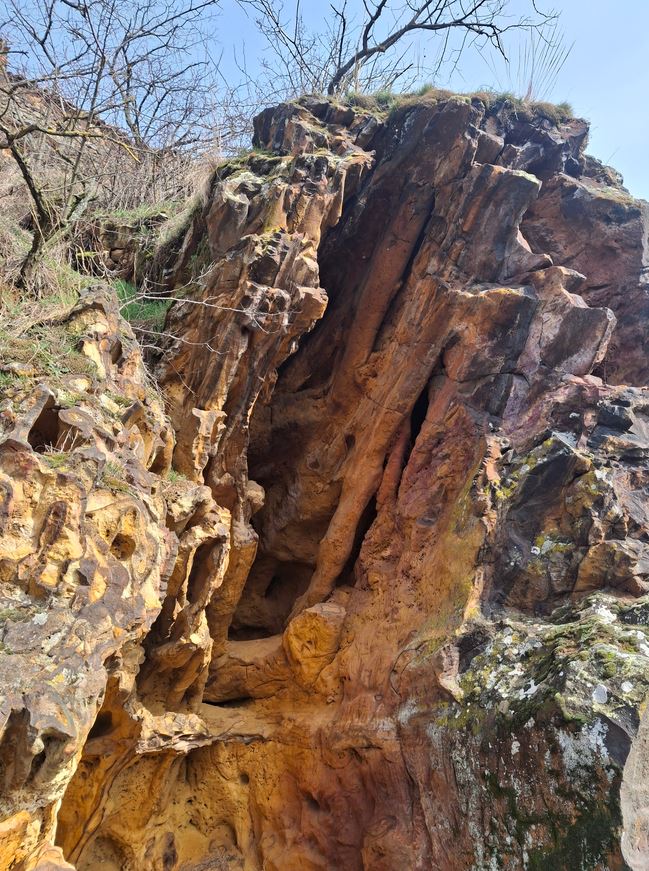 Naturdenkmal in Battenberg: Blitzröhren